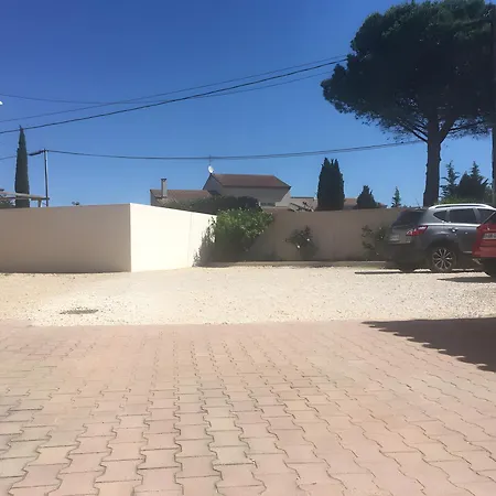 La Vie Est Belle Apartment *