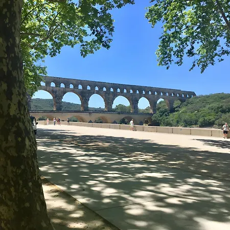 La Vie Est Belle *